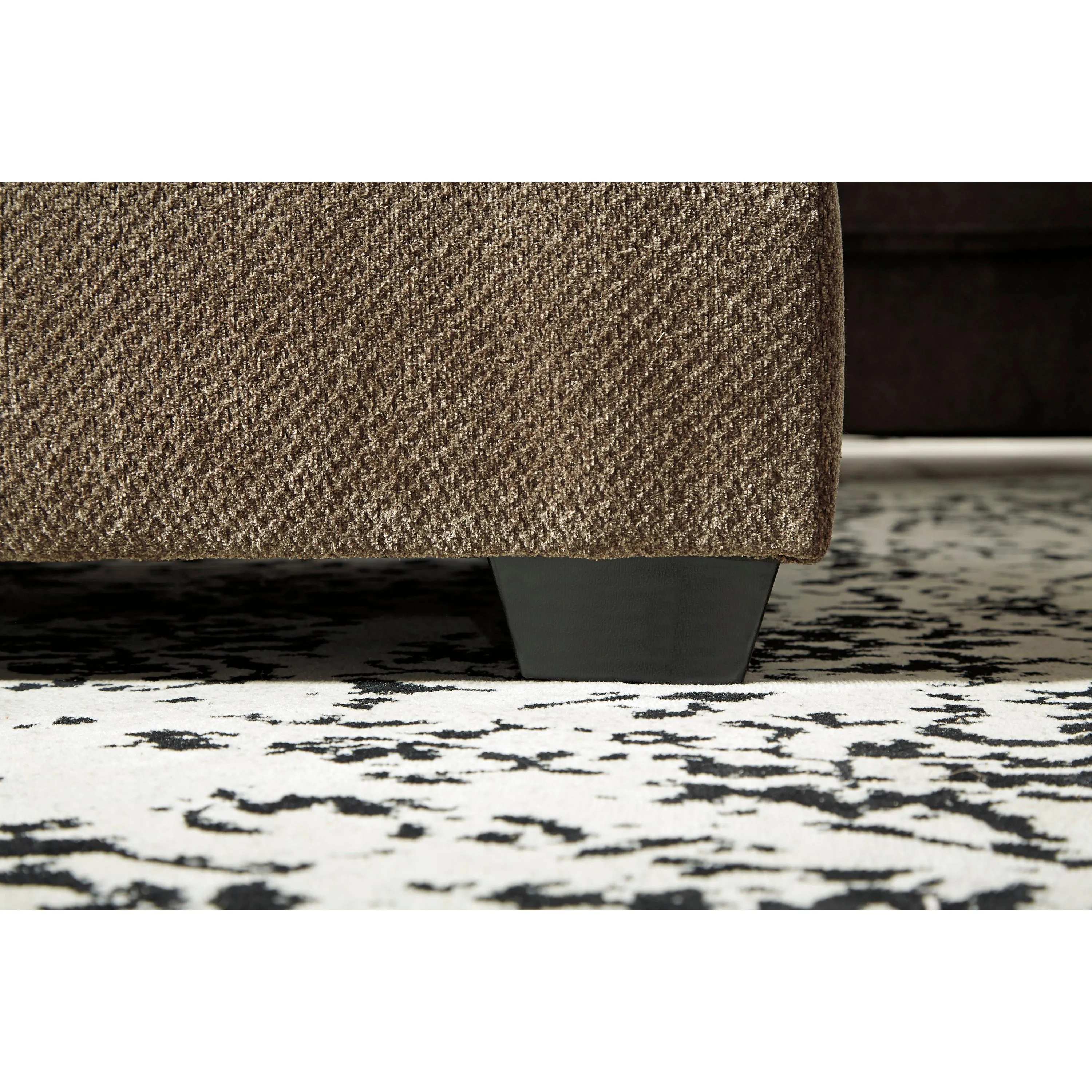 Benchcraft Graftin Fabric 3 pc Sectional 9110248/9110234/9110217