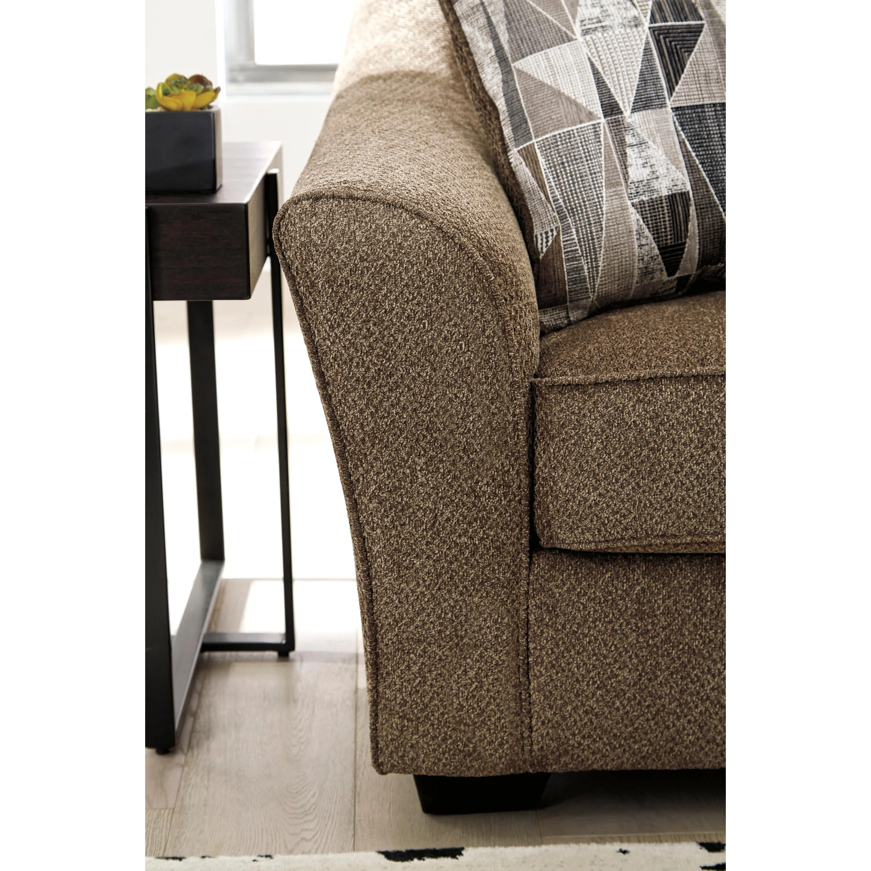 Benchcraft Graftin Fabric 3 pc Sectional 9110248/9110234/9110217
