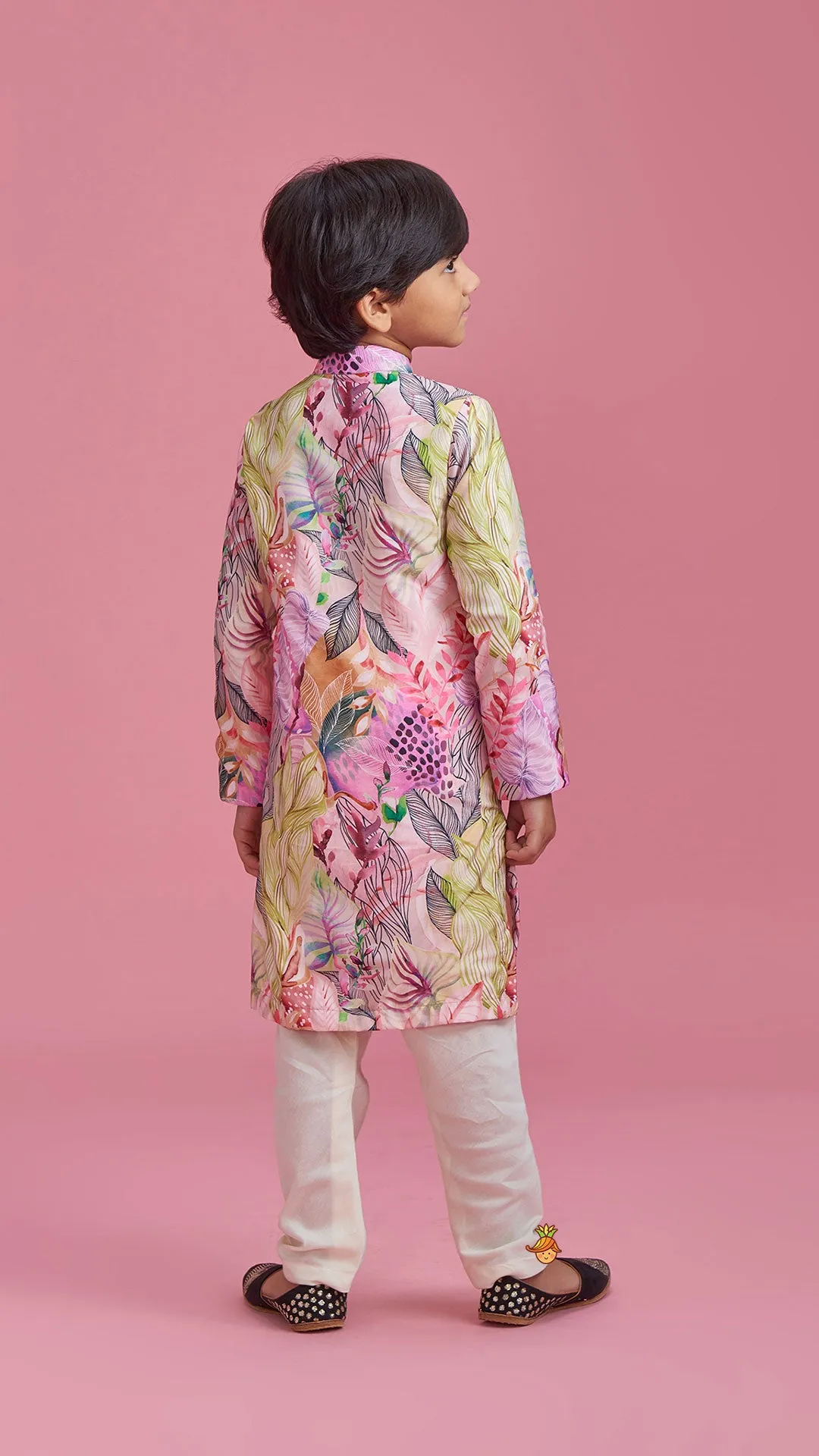 Pre Order: Multicolour Leaf Printed Peach Ethnic Kurta And Churidar