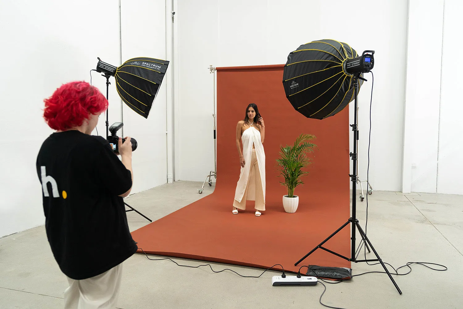 Spectrum Non-Reflective Full Paper Roll Backdrop (2.7 x 10M) - Warm Terracotta Brown